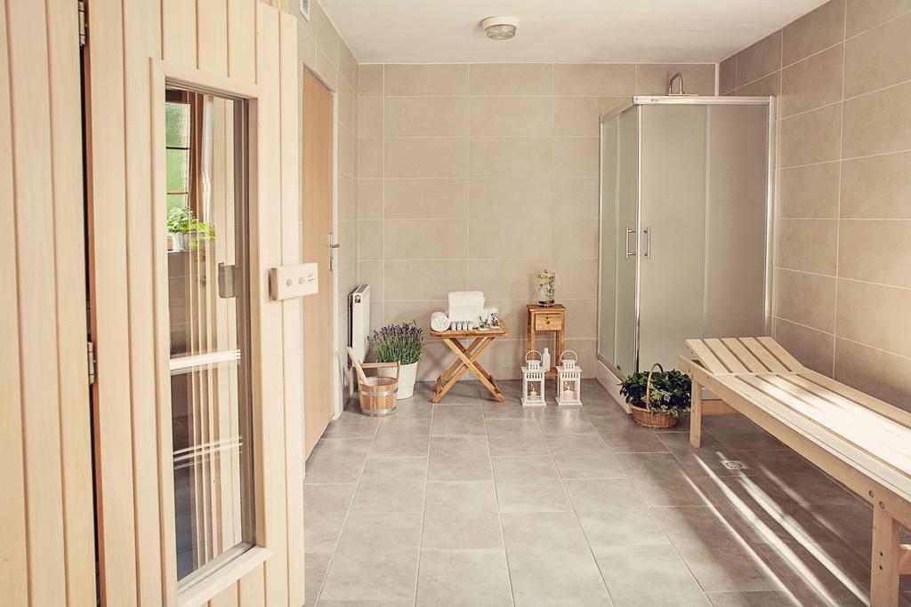 Hotel Gorski Czarna Gora สโตรเนีย ชล็องสเกีย ภายนอก รูปภาพ