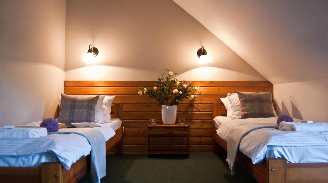 Hotel Gorski Czarna Gora สโตรเนีย ชล็องสเกีย ภายนอก รูปภาพ